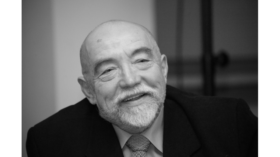 Zmarł prof. Andrzej Zieniewicz, ceniony historyk literatury i wykładowca